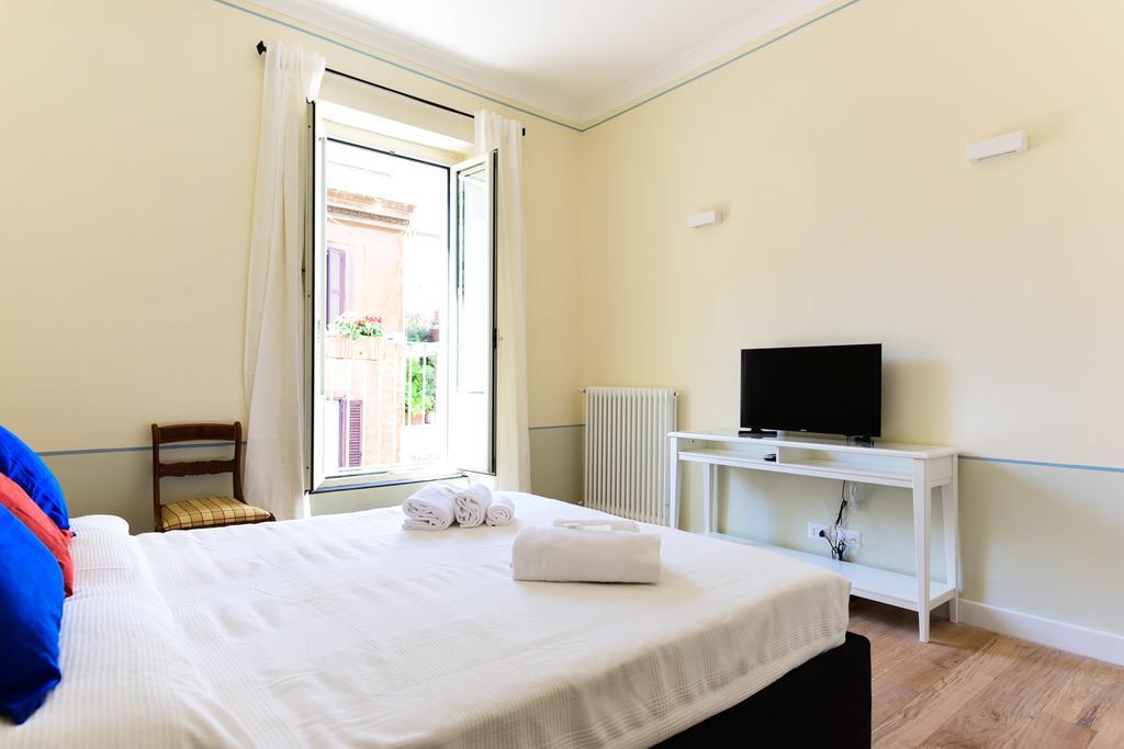 Bright And Comfy 3 Bedroom Apt In Monti Roma Ngoại thất bức ảnh